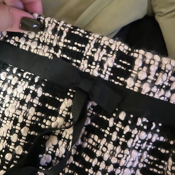 LOFT Ann Taylor Tweed Mini Skirt Black Light Pink Checkered Side Zip Size 2 P - Picture 3 of 5